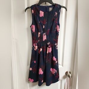 EUC Vince Camuto Fit and Flare Pleated Mini Dress Blue and Pink